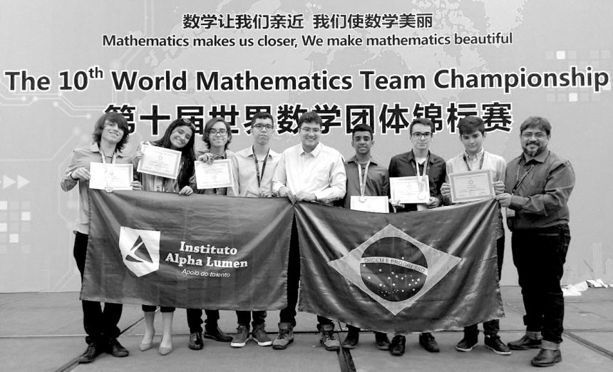 Estudantes do Alpha Lumen conquistam medalhas na Olimpíada Internacional de Matemática